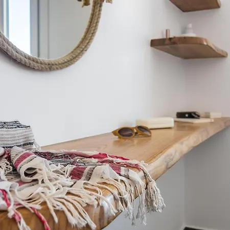 Eclipse Tales Milos, Port Area Apartman