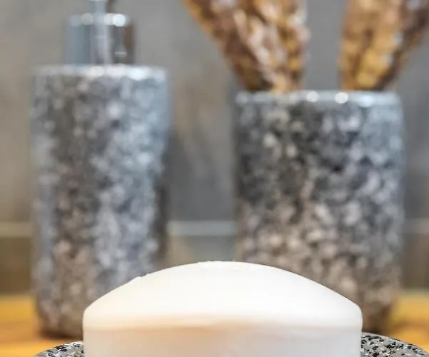 Eclipse Tales Apartment *