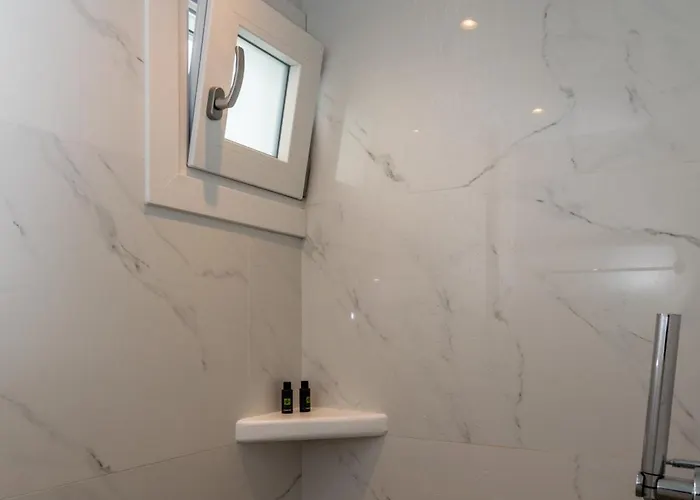 Eclipse Tales Milos, Port Area アパート *